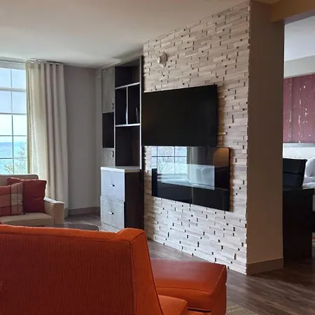 Hotel Indigo Traverse City By Ihg Exterior photo