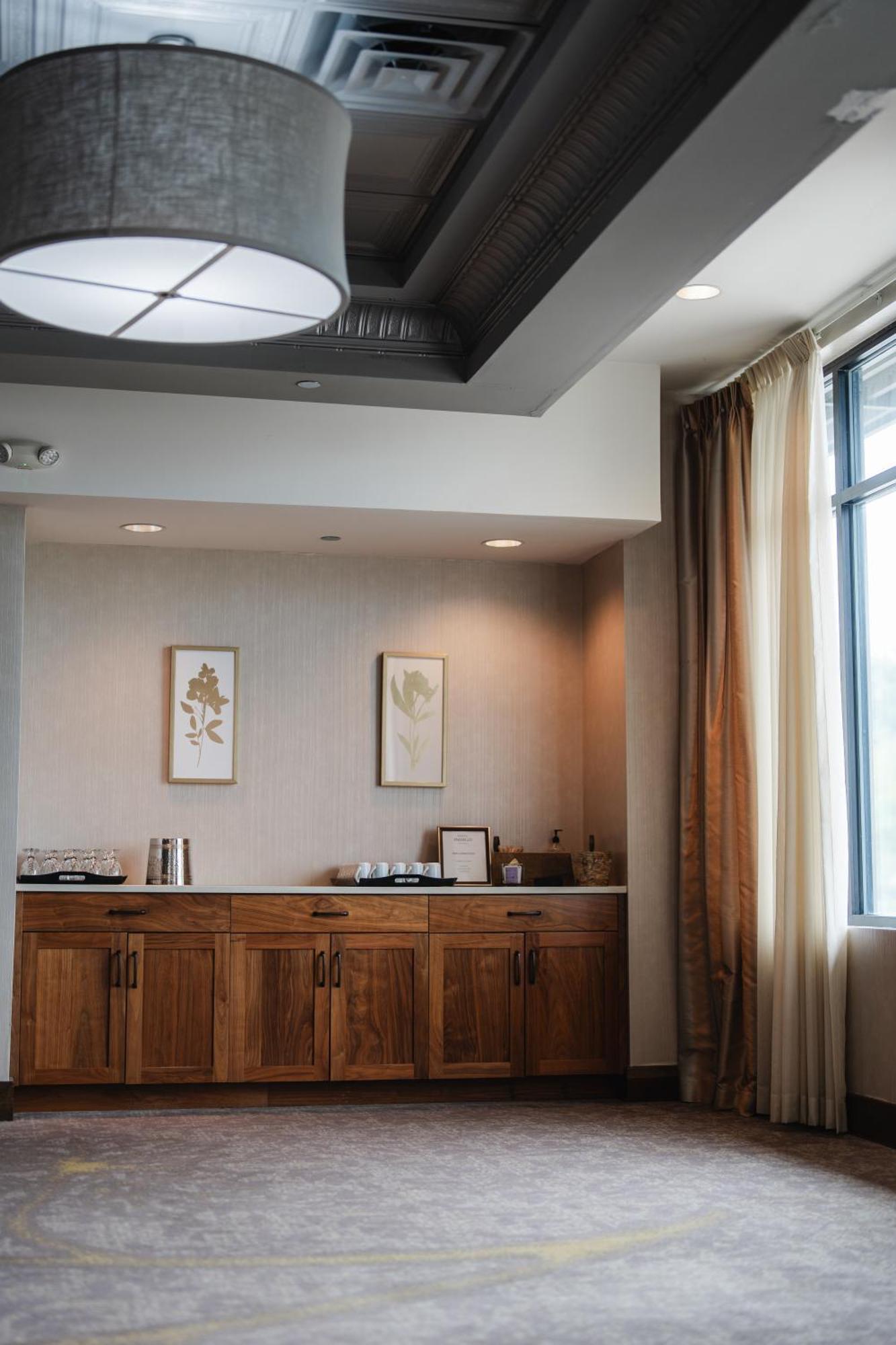 Hotel Indigo Traverse By Ihg 3*